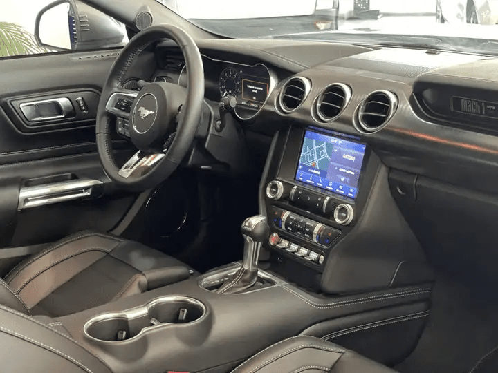 FORD MUSTANG Fastback 5.0 Ti-VCT Mach I Aut. FORD MUSTANG Fastback 5.0 Ti-VCT Mach I Aut.